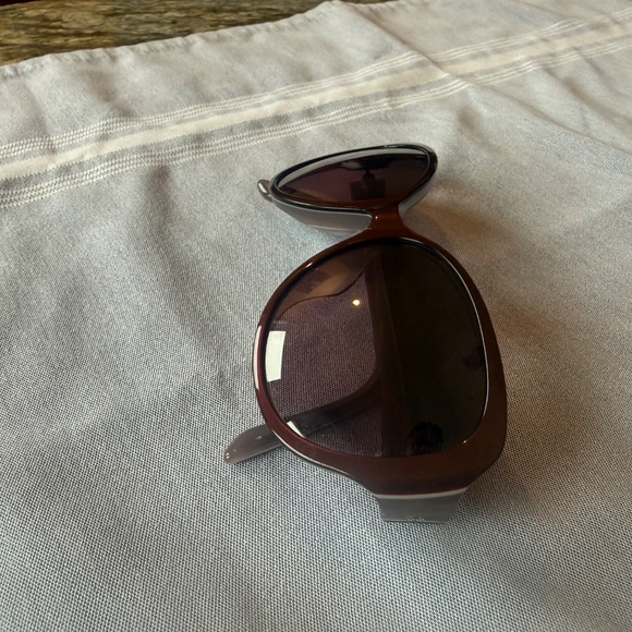 Maui Jim Sunglasses main image 3